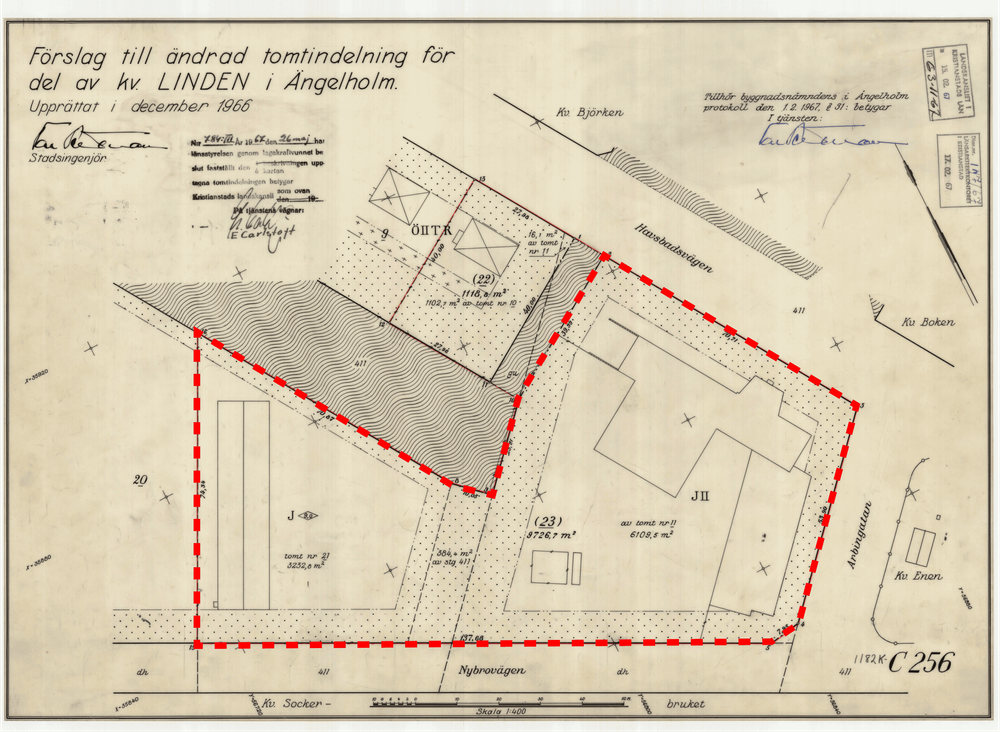 Bilden visar den del av tomtindelningen för kvarteret Linden inom röd streckad linje som genom denna planbeskrivning upphävs. För resterande fastigheter fortsätter tomtindelningen att gälla. 